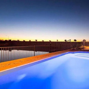 Gecko - On the Marina with Pool & Private Jetty